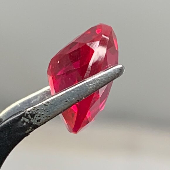Elegant Red Gemstone ruby - Picture 11 of 13